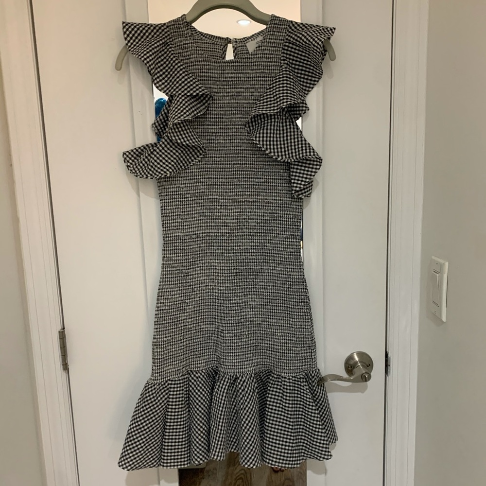 Cute for game day — black & white gingham